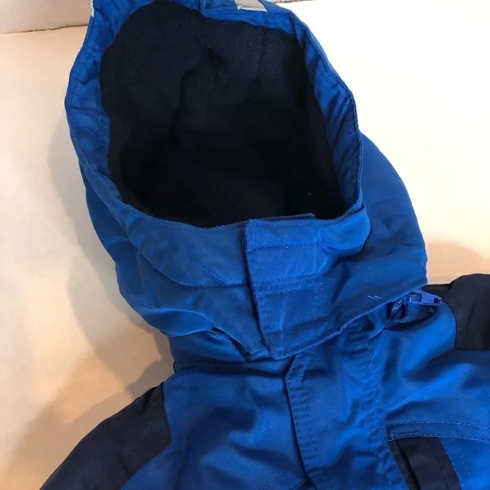 Blue winter coat size 12 months with removable hood